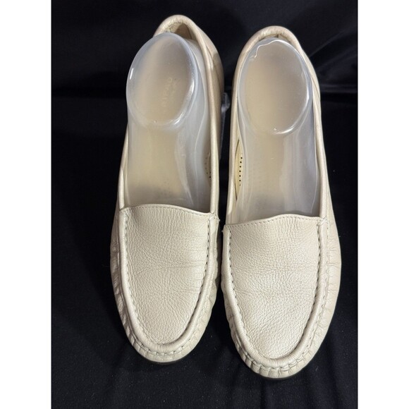 SAS Loafer Leather Shoes SZ 8.5 Tripad Comfort Cream & Tan  Wmns SAS Cream Leather Tripad Comfort Loafers  Sz 9